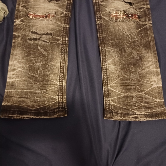 1 of 1000 collectors edition rock rivals, 30 32, black and red with rinestonees - Picture 3 of 7